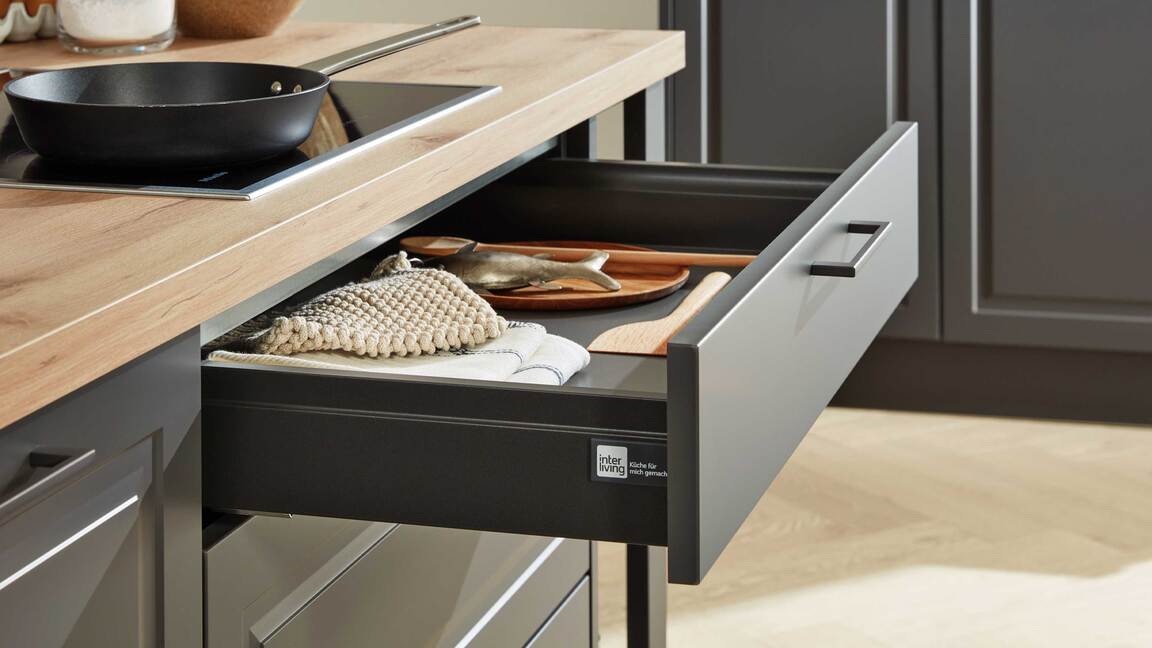 Interliving Küche Serie 3044 mit Miele Einbaugeräten Interliving Küche Serie 3044 mit Miele Einbaugeräten