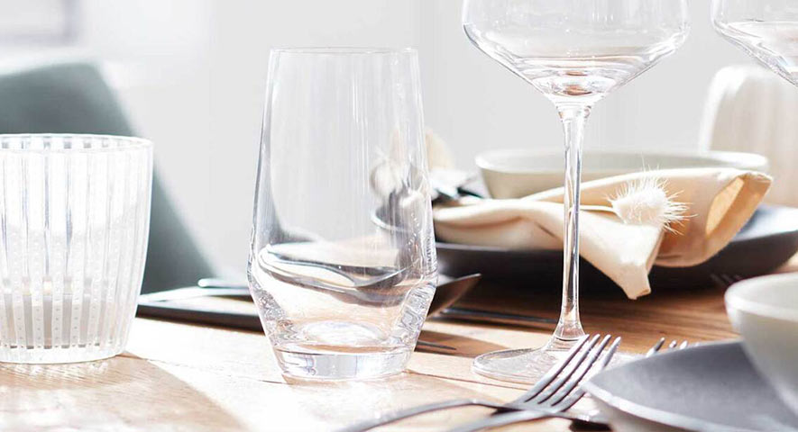 Glas, Tassen und Keramik • Möbel Wassermann Glas, Tassen und Keramik • Möbel Wassermann