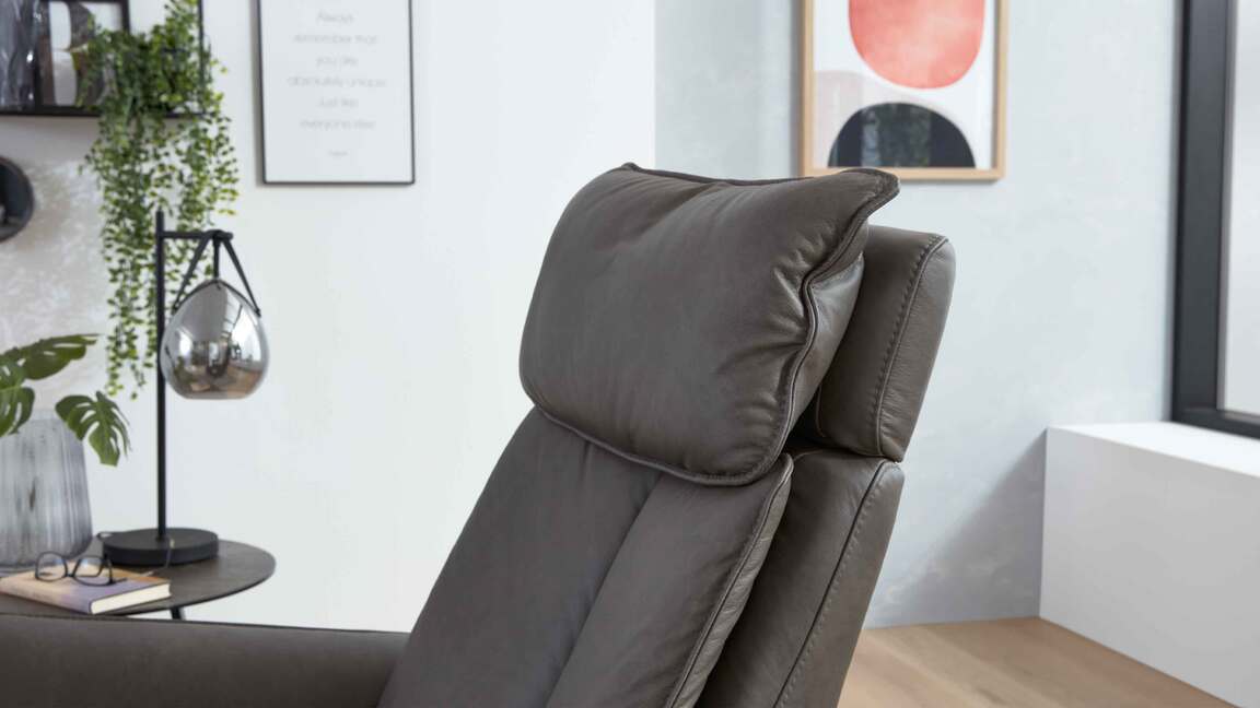 Interliving Sofa Serie 4542 - motorische Funktion F Interliving Sofa Serie 4542 - motorische Funktion F