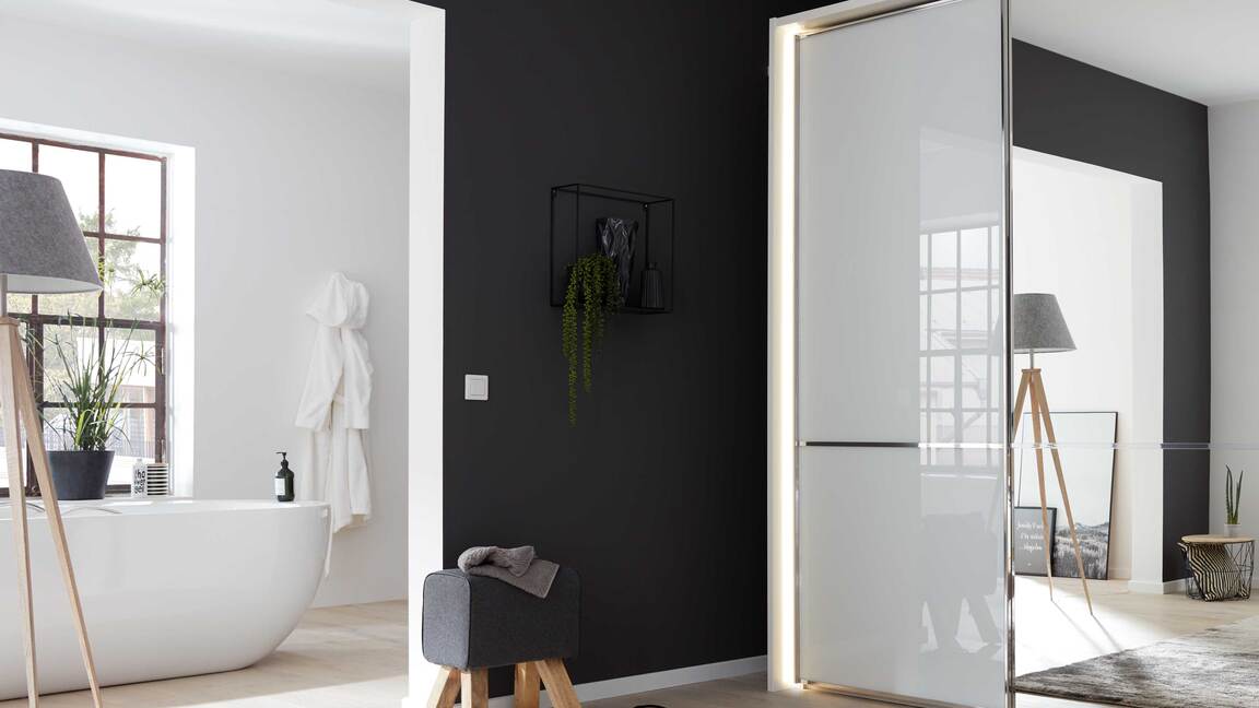 Interliving Kleiderschrank Serie 1205 – Stollenbeleuchtung 100