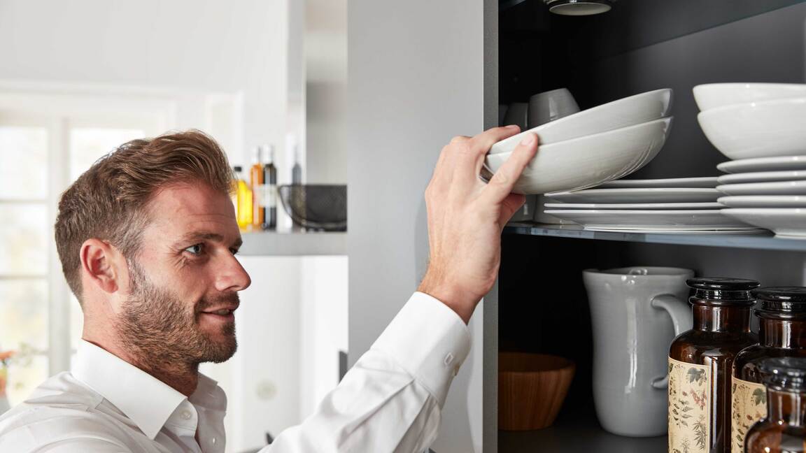 Interliving Küche Serie 3017 mit AEG Einbaugeräten Interliving Küche Serie 3017 mit AEG Einbaugeräten