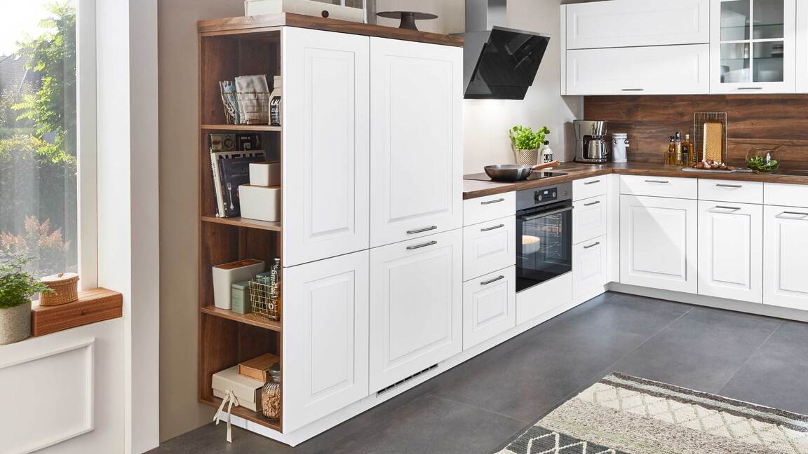 nobilia® Einbauküche Sylt mit AEG Elektrogeräten nobilia® Einbauküche Sylt mit AEG Elektrogeräten