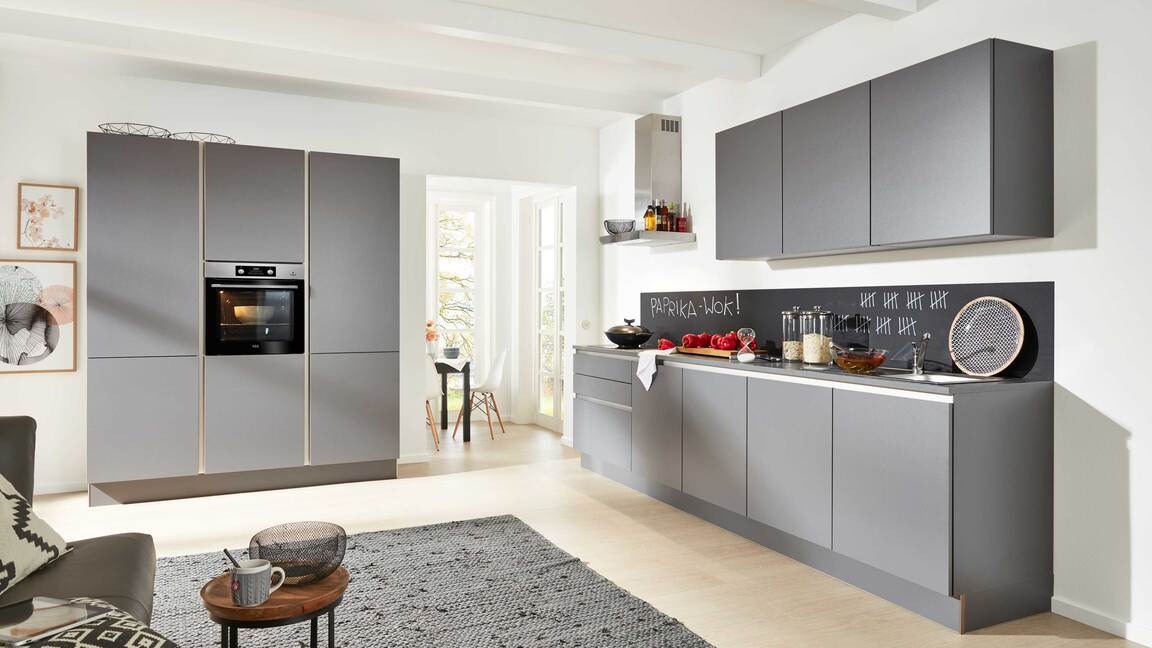 Interliving Küche Serie 3017 mit AEG Einbaugeräten Interliving Küche Serie 3017 mit AEG Einbaugeräten